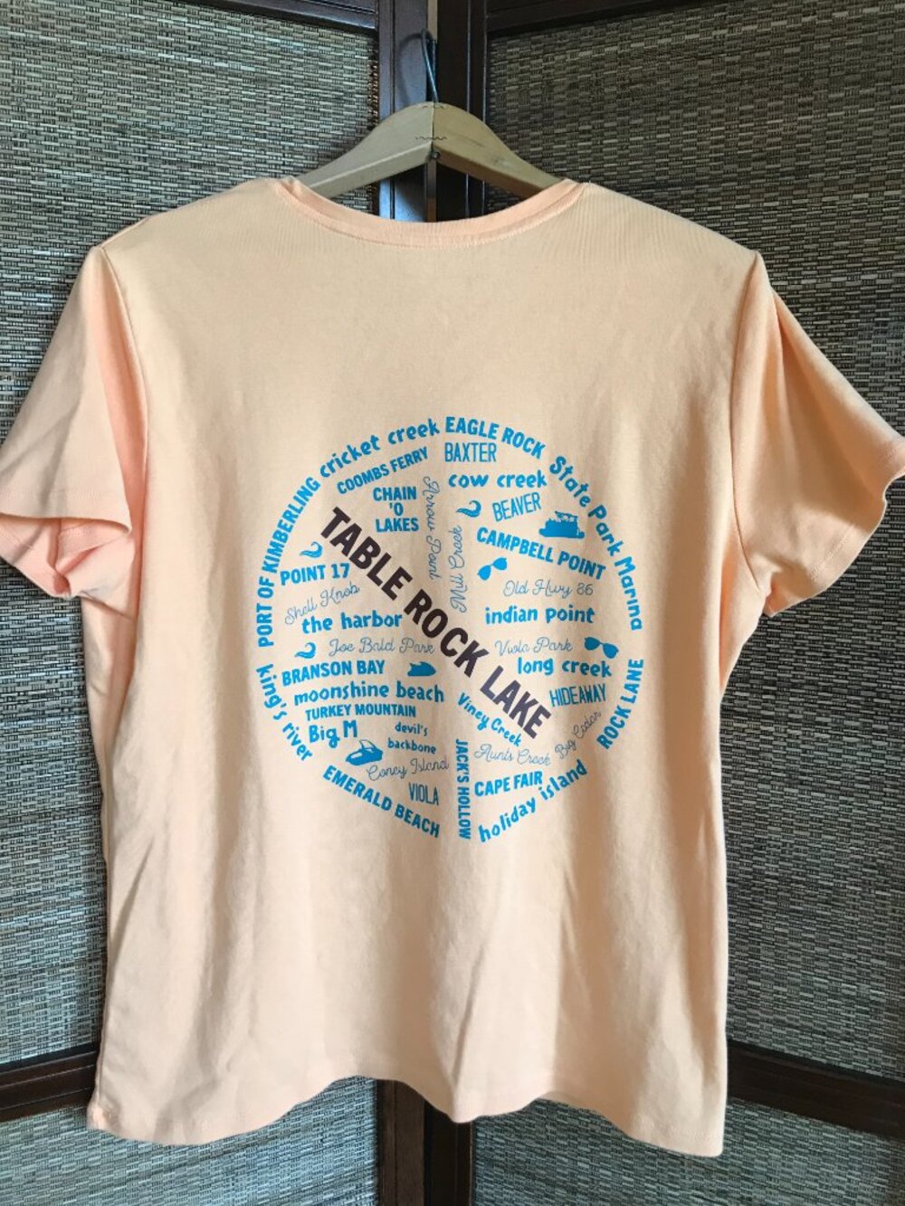 Upcycled Table Rock Lake T-Shirt, Landmarks & Marinas Graphic Tee, Women's XL